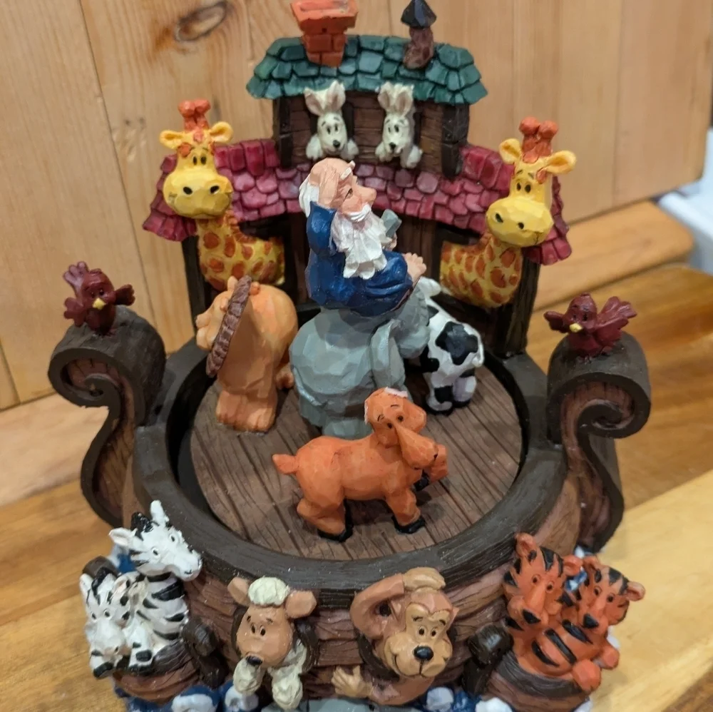 St. Nicholas Square Multicolor Noah's Ark Display Shelf